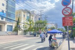 Bán nhà mặt tiền phạm thế hiển q8 khu kd sầm uất giá chỉ nhỉnh 100trm2