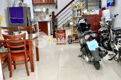 Cần bán nhà lạc long quân tân bình,nhà mới 4t,giá đẹp 4,2 tỷ.