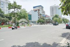 Bán nhà văn cao liễu giai nhà sát phố, ngõ thông tứ tung, nhà mới đẹp 45m2x5t giá 6.4 tỷ