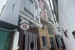 Bán nhà 5 tầng ngõ 191 thạch bàn xây độc lập lô góc 3.35 tỷ.