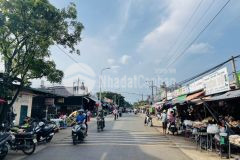 Cần bán gấp lô đất ngay chợ hưng long trảng bom shr thổ cư