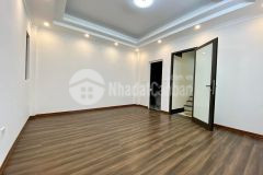 Bán nhà ngọc lâm long biên 35m2 5 tầng cực đẹp ở sướng