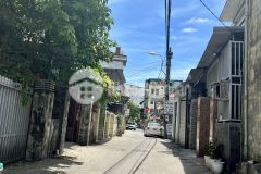 Bán đất 2 mt kiệt oto bà triệu đối diện big c.