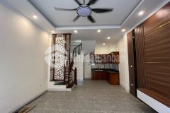 Bán nhà nguyễn văn cừ ngõ thông dân xây 40m2 giá 3.0 tỷ