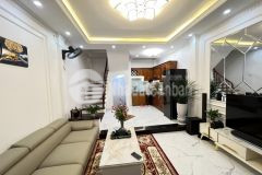 Siêu hiếm, ô tô, sát phố hoàng hoa thám, 33m2, 5t, giá chào 5.4 tỷ.