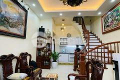 Bán nhà hoàng quốc việt nhà đẹp ngõ thông ôtô đỗ kinh doanh