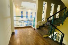 Bán mặt tiền khu đồng đen bầu cát, q. tân bình, ô tô ngủ trong nhà.