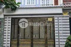 Cho thuê nà mặt tiền xuân thủy, diện tích 108m2, giá 14 triệu tháng.