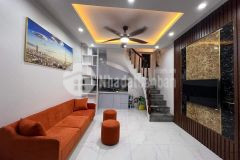 Nhỉnh 2 tỷ nhà mới 4 tầng tây sơn đống đa sổ riêng cách ô tô 30m