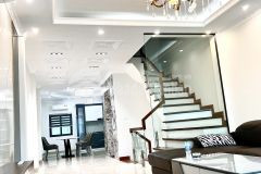 Siêu vip bán nhà 6 tầng thang máy ngọc lâm 73m mới nhỉnh 15 tỷ lh 0916513232.