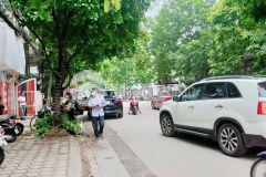 Nhà 40m ra mặt đường cầu giấy, 42m2, c4 mặt tiền gấn 5m giá chỉ 2.8 tỷ