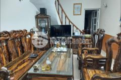 Tôi cần bán nhà phố trung kính, 42m2, 5t, mặt ngõ phân lô bàn cờ, ô tô tránh, vỉa hè kinh doanh,