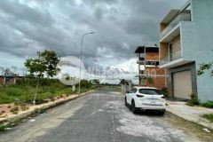 Bán đất nền thổ cư 100m2 trục b6 kdc tân phú giá 2.25 tỷ kdc đông đúc tiềm năng sinh lợi cao