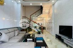 Nhà vip, vị trí đẹp, 4 x 18m, 4 lầu, 11 tỷ, nguyễn trung trực