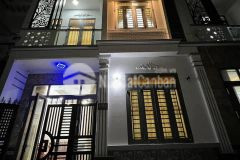 Bán nhà hẻm 11 đa khoa trung ương thổ cư hoàn công 43m2 giá 3.2 tỷ vị trí ngay trung tâm