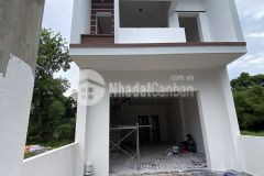 Nhà đang hoàn thiện bao hoàn công đến cổng ở thủ dầu một