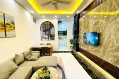 Bán nhà 4 mặt thoáng giáp nhị 10m ô tô tránh 54m2 5t chỉ 5.6 tỷ