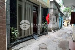 Nhà đẹp ngo 168 kim giang gần phố ô tô 4 chỗ qua cửa, 39m2 4.35ty