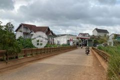 Bán gấp lô đất ngay xã đạ ròn ngay khu dân cư 120m2, giá chỉ 820tr. sổ hồng riêng.