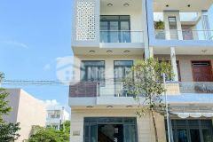 Bán 2 căn nhà đường d28 và d7 hồng loan 6a tp cần thơ. lh 0837777411 mr tín