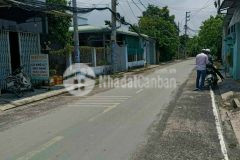 Cần sang lại mặt bằng cho thuê ở hóc môn.dt 100m2 giá 1 tỷ 750.shr.