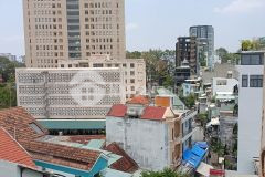 Chỉ 35 tỷ, 106 m2, hẻm 8m thông trần hưng đạo, q1, tn 110 trtháng, 15pn có thang máy.