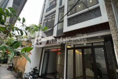 Bán gấp nhà phố ngọc lâm, 52m2, 5 tầng, ô tô, full nội thất 5, nhỉnh 6 tỷ