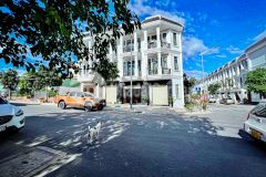 Cần bán nhà dĩ an, 1 trệt 2 lầu 73m2 giá rẻ, chính chủ đối diện trung tâm thương mại star tower