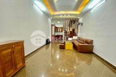 Bán nhà cầu giấy ba bước ô tô, nhà đẹp, đầy đủ nội thất 38m2, 5 t, nhỉnh 4 tỷ