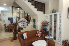 Bán nhà mỹ đình 40m x 4 tầng, 4 tỷ, oto, kinh doanh