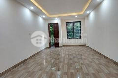 Nhà phân lô vĩnh hưng 32m2 5 tầng ô tô