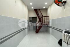 Nguyễn văn cừ quận 5 ô tô đến nhà 32m2 hiếm giá chỉ 4.3 tỷ. lh 0967630384