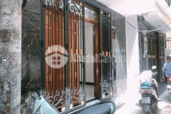 Bán nhà gốc đề, hai bà trưng. 40m, 5t, 4.8m, 4.75 tỷ, ngõ thông, oto đỗ gần, nhà mới đẹp