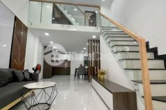 Nhà bán trong hẻm đường thích quảng đức phường 5 quận phú nhuận. 081.