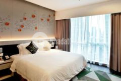 Bán khách sạn 1 trệt 5 lầu đường trần bình trọng,hướng đông bắc.