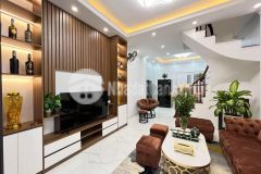 Bán nhà nguyễn chính, ô tô đỗ cửa, sổ phân lô, nhà đẹp long lanh ở ngay, 42m nhỉnh 4 tỷ.