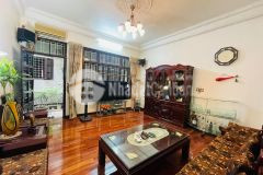 Bán nhà hoàng hoa thám phân lô, bãi xe oto, full nội thất xịn, 45m2x6t giá 7.9 tỷ