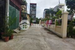 Bán gấp 56m2 đất trâu quỳ, gia lâm, đường 7 chỗ thông, view khu sân chơi