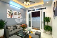 Nhà mới về ở ngay phố bạch mai hbt, 3 tầng, ô tô đỗ, kinh doanh, tiện ích, 35m2, 3.3 tỷ