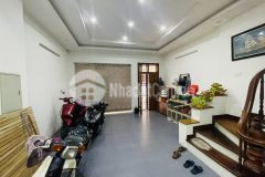 Bán nhà nguyễn quý đức, 62m, 6t, vừa ở vừa làm vp cực đẹp, nhỉnh 10 tỷ. lh 0975124520.