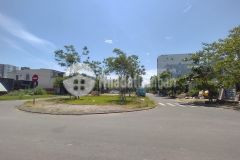 Cn gấp 2 tầng mt cổ mân 8 95m2 nhà đẹp view công viên