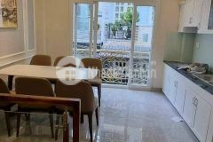 Ban nha khu vip ngoc thuy 40m2 x 5 tang, gia 5.8 ty, o to vao tan nha, ngo to