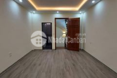 Bán nhà lĩnh nam, sổ đỏ 35m x 5t, 2,95 tỷ. lh chị hà 0975149605.