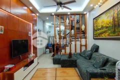 Nhà đẹp phố cự lộc, 36m2, 5 tầng, lô góc, ô tô, 4.4 tỷ, 0925088355