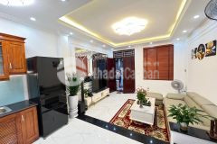 Chỉ 3 tỷ hơn có nhà đẹp 5 tầng ở luôn xuân đỉnh 32m