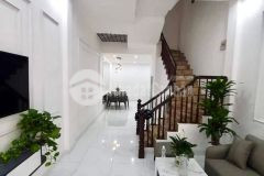 Bán nhà trương định gần phố tặng toàn bộ nội thất xịn nhỉnh 5 tỷ