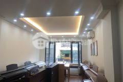 Cho thuê nhà phố huỳnh thúc kháng 40m2 x 5 tầng, nhà mới tinh, thông sàn, có thang máy