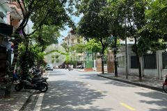 Nhà mặt phố trần quang diêu quận đống đa trước sau ô tô tránh,diện tích 47m2,giá 11 tỷ