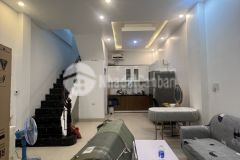 Bán nhà dương quảng hàm, gần ng khánh toàn, đại học thủ đô. 35m2 mt 4,5m giá 4.9 tỷ