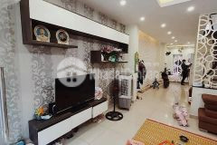 Nhà riêng đường hoàng hoa thám 36m2 x 5 tầng, mặt tiền 3.8m giá 4.35 tỷ.